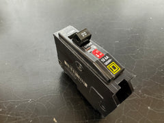 QSA Red Square D 20-A Breaker